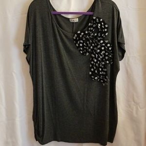 Grey Top With Polka Dot Bow